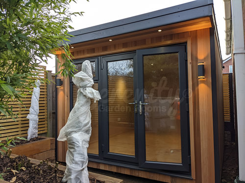 <h2>Chesterfield - 3m x 3.5m Canopy Garden Room</h2>