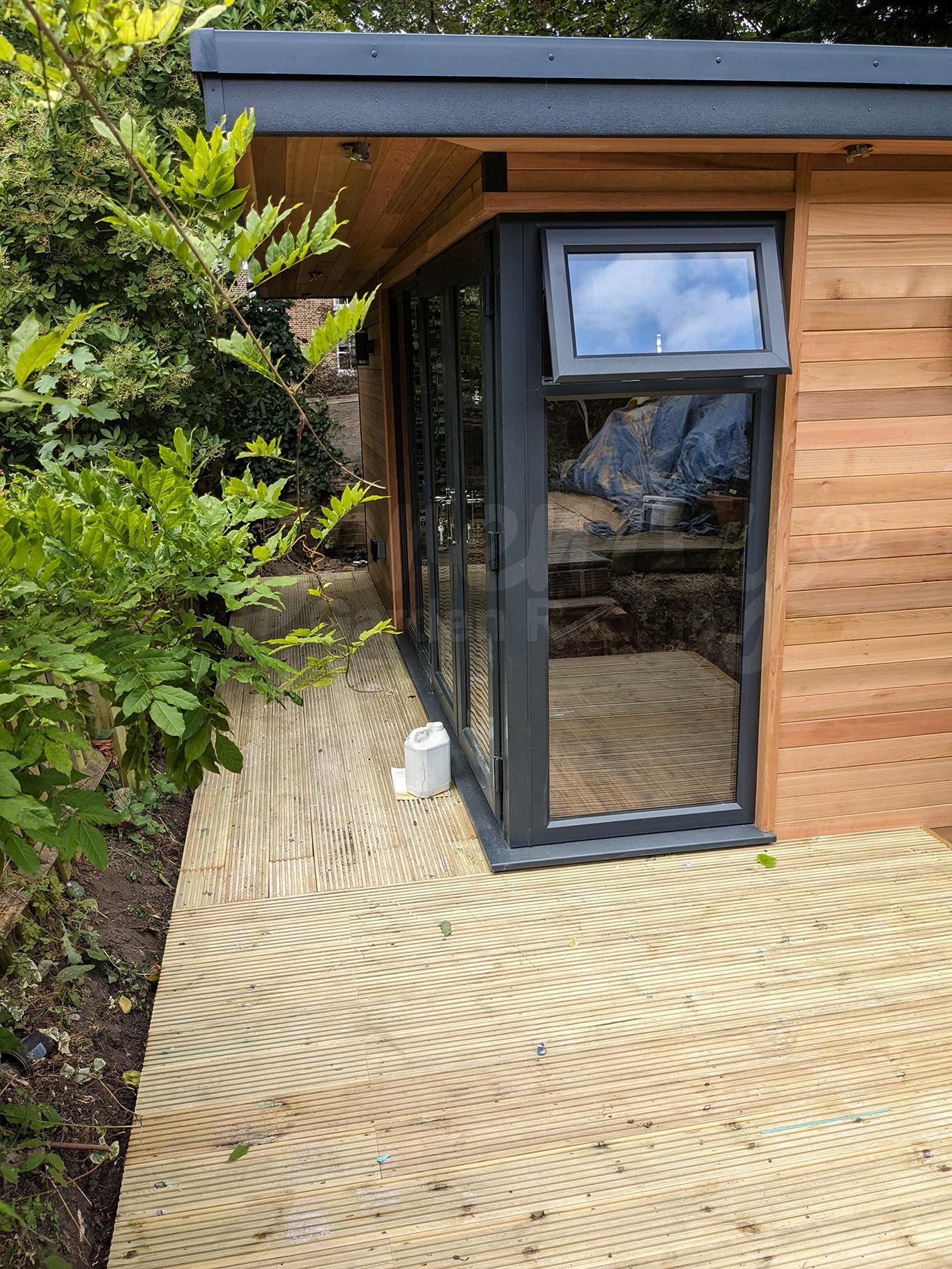 <h2>London - 5m x 3m Canopy Garden Room</h2>