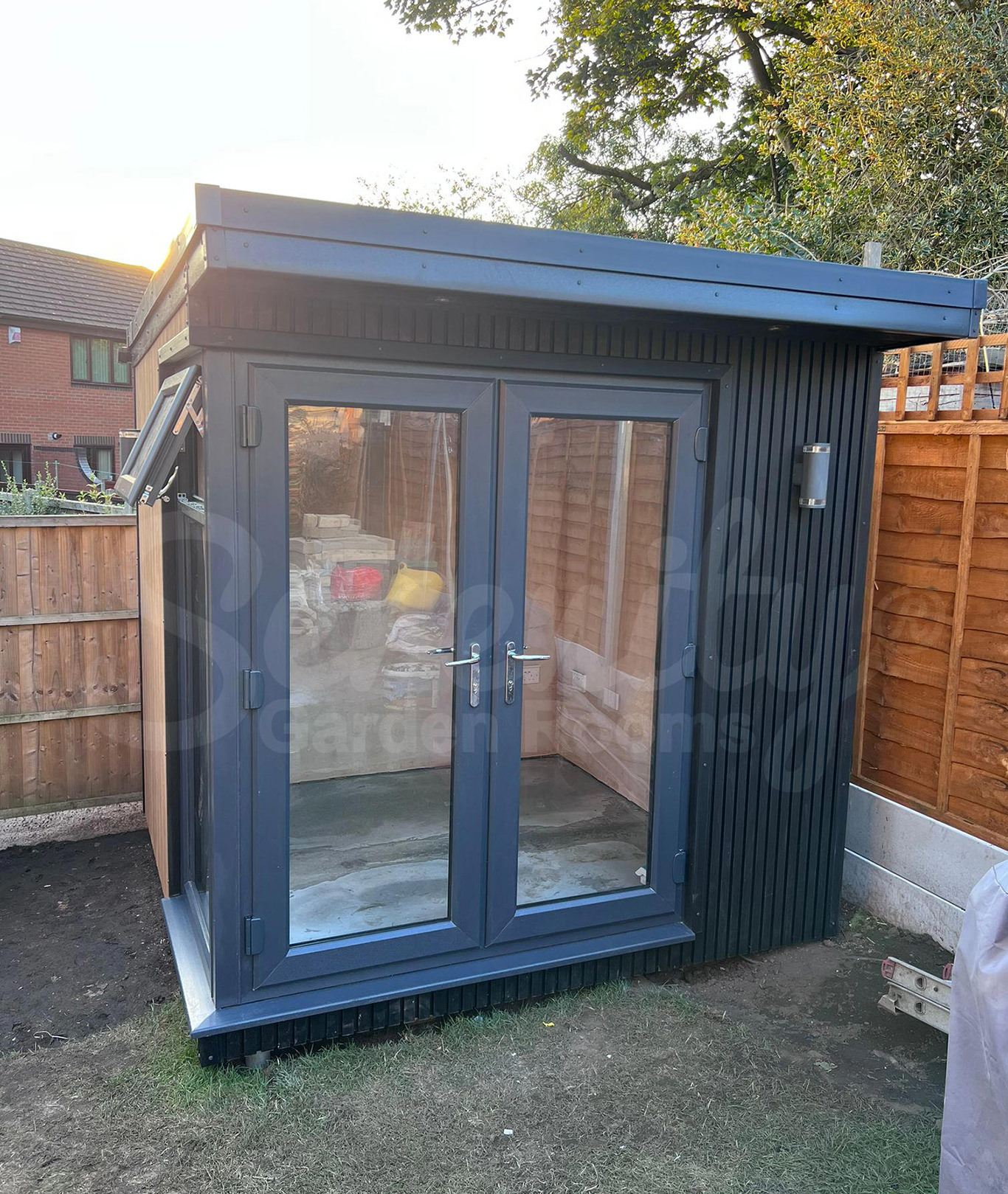 <h2>Stourbridge - 2.3m x 2.2m Canopy Garden Room</h2>